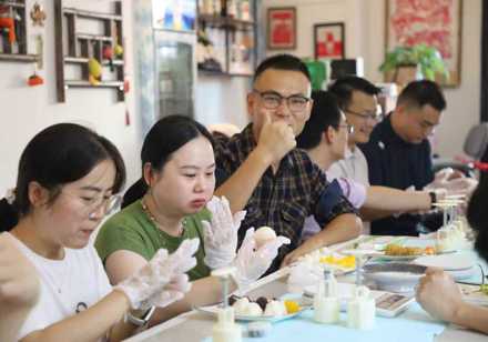  市委政研室（市委改革办）开展 “我们的节日·中秋”主题活动